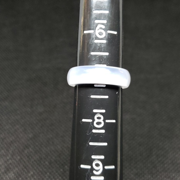 White agate stone ring band size 7 - Picture 3 of 3